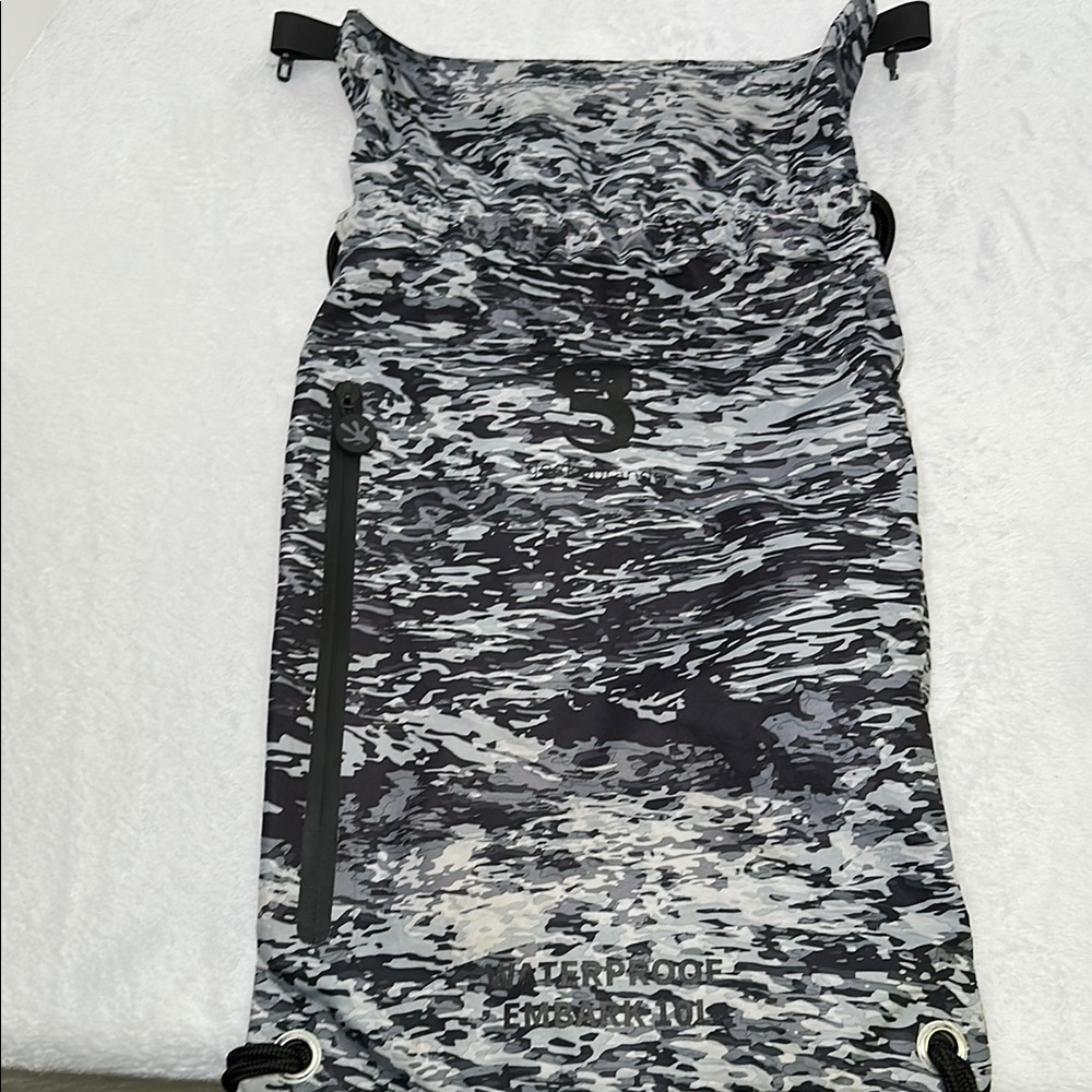 Gecko Brands Embark Camouflage Dry Bag Backpack Paddle Board Canoeing